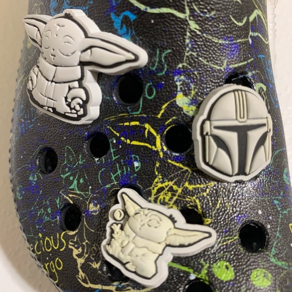 CROCS x Star Wars The Mandalorian The Child Clogs-Size c9 NWT - Picture 11 of 14